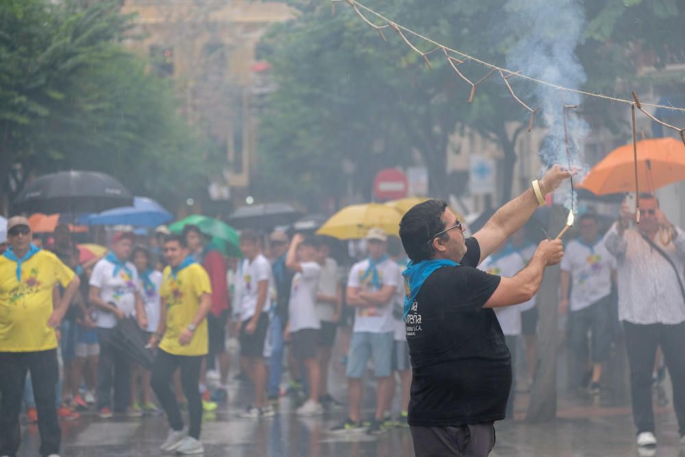 Correr la traca y suelta de globos fiestas mayores Elda