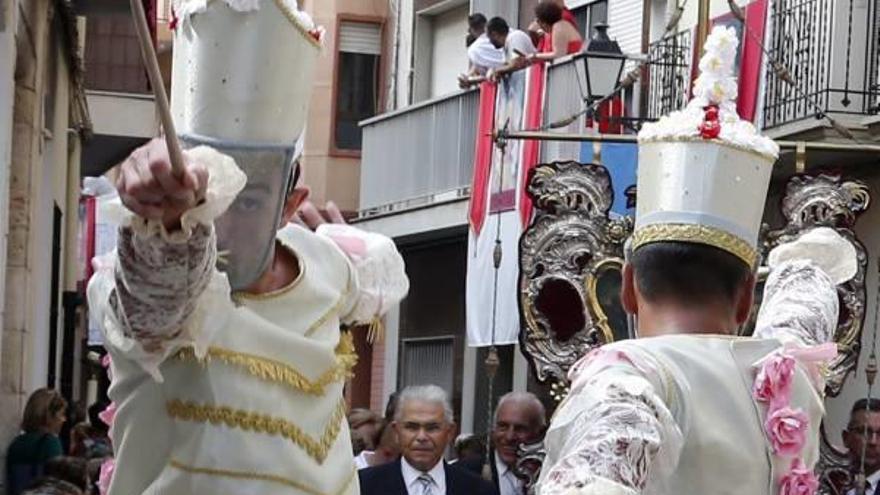 La danza guerrera de Els Tornejants es una de las más plásticas de los desfiles.