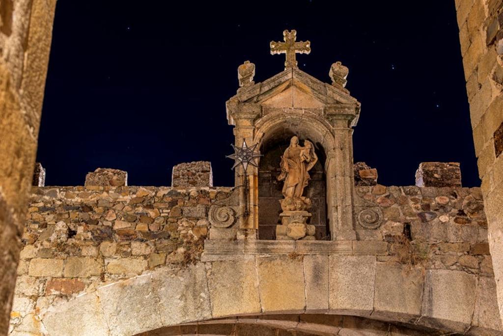 Arco de la Estrella de Cáceres