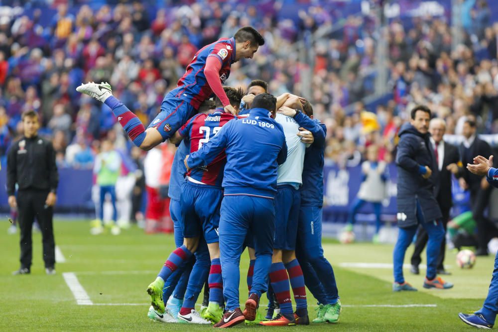 Ascenso del Levante UD a Primera