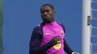 Mbacke también dejará ya el Barça