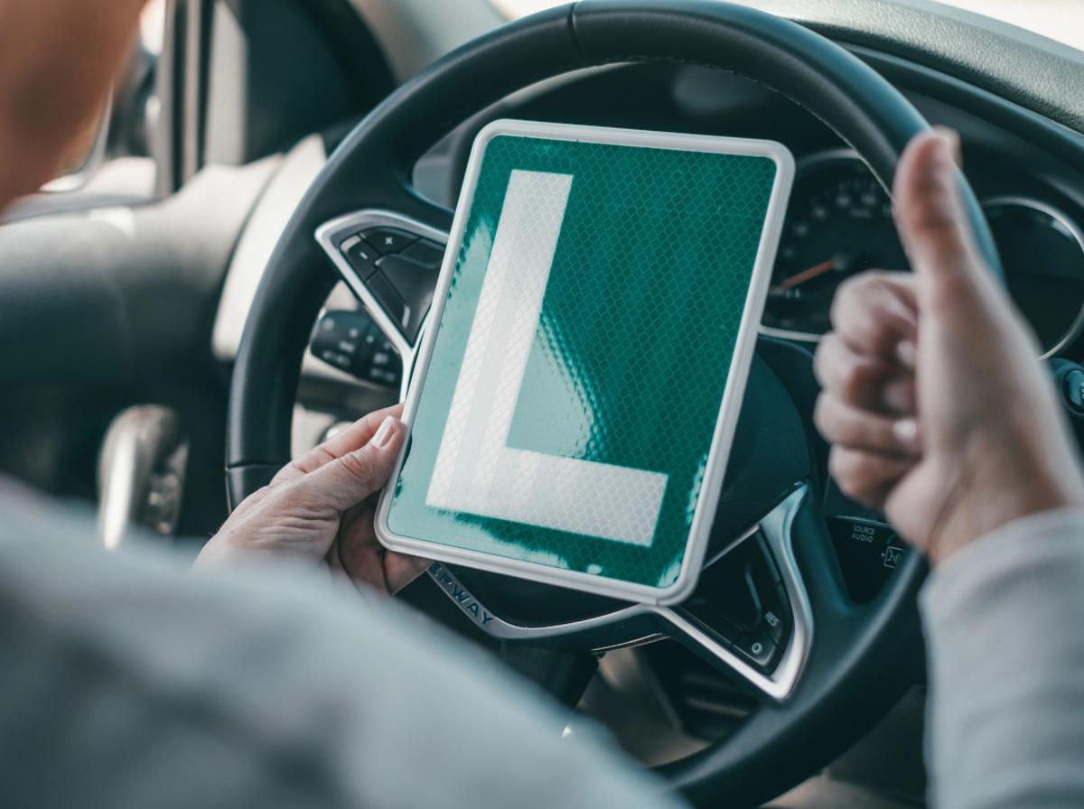 Esta sanción afecta especialmente a los conductores noveles que escogen el periodo vacacional de Semana Santa para estrenar su carnet de conducir
