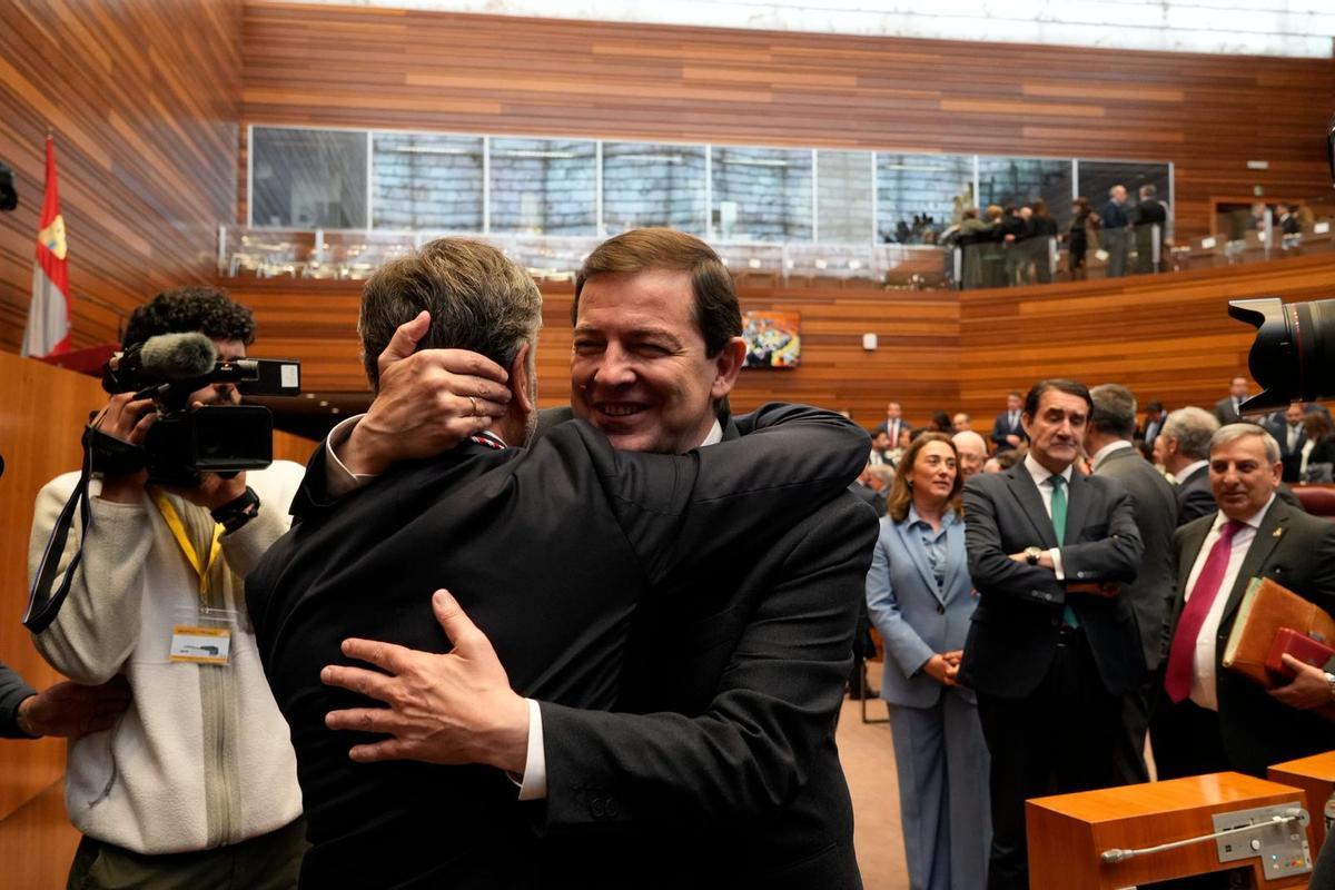 Los rostros zamoranos en la constitución de las Cortes de Castilla y León: la sesión, en imágenes Los rostros zamoranos en la constitución de las Cortes de Castilla y León: la sesión, en imágenes