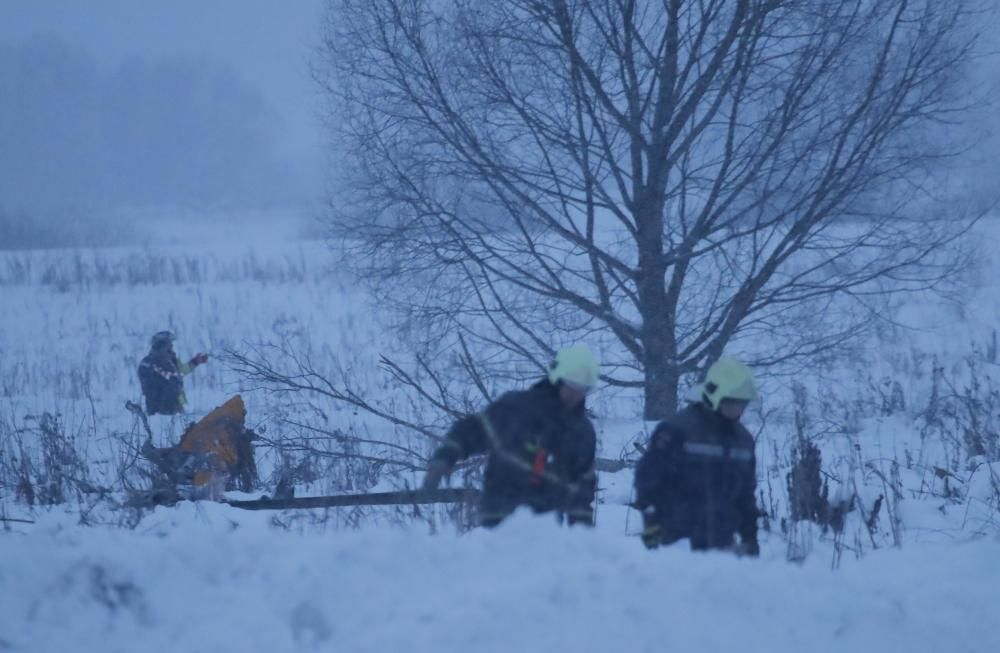 Un accident d'avió deixa 71 morts prop de Moscou