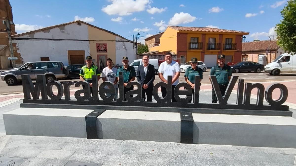 Participantes en la reunión de seguridad en Moraleja del Vino