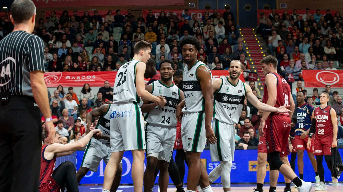 Joventut, Murcia'da tamamen aklını kaybetmişti