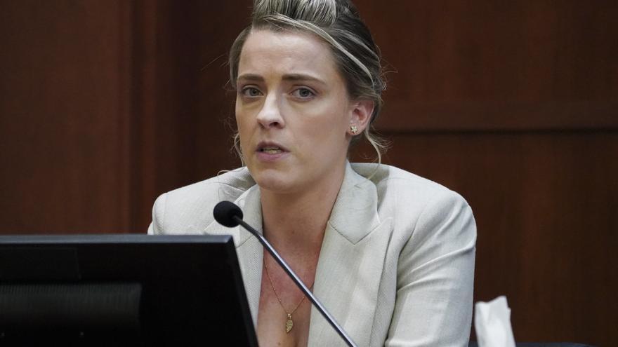 La hermana de Amber Heard asegura que Depp golpeó en la cara repetidamente a la actriz