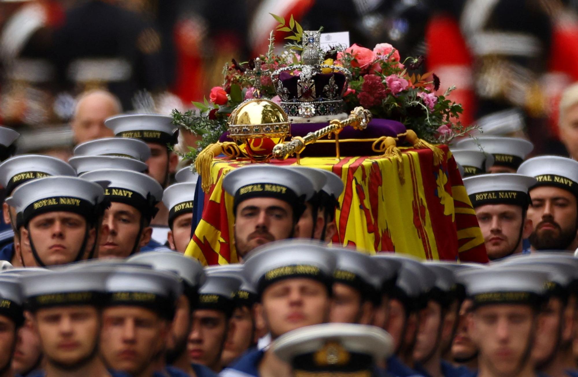 State funeral and bu (156403595).jpg