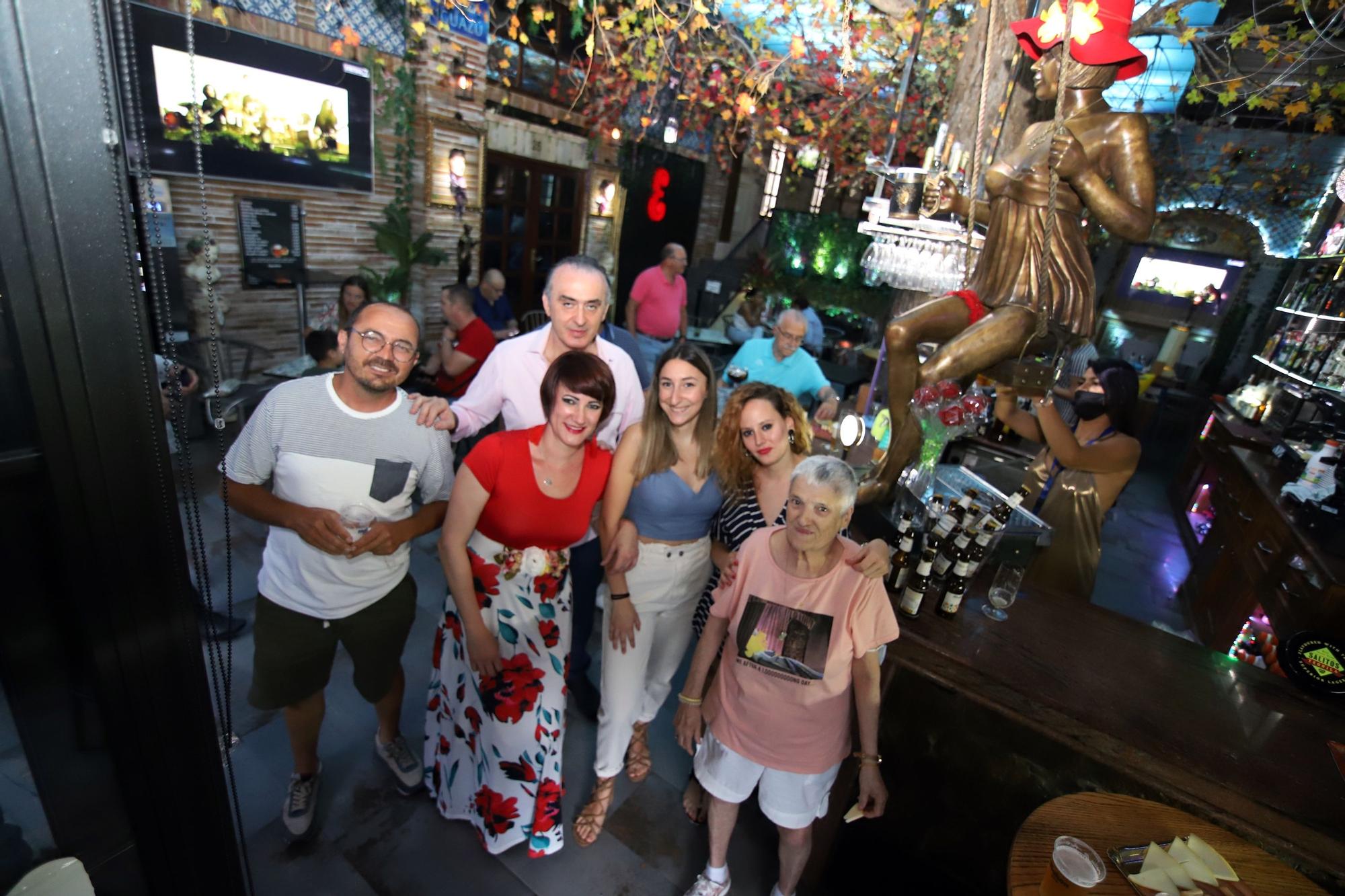 Cafetería Iguazú inaugura un grifo de cerveza hecho con una escultura de bronce