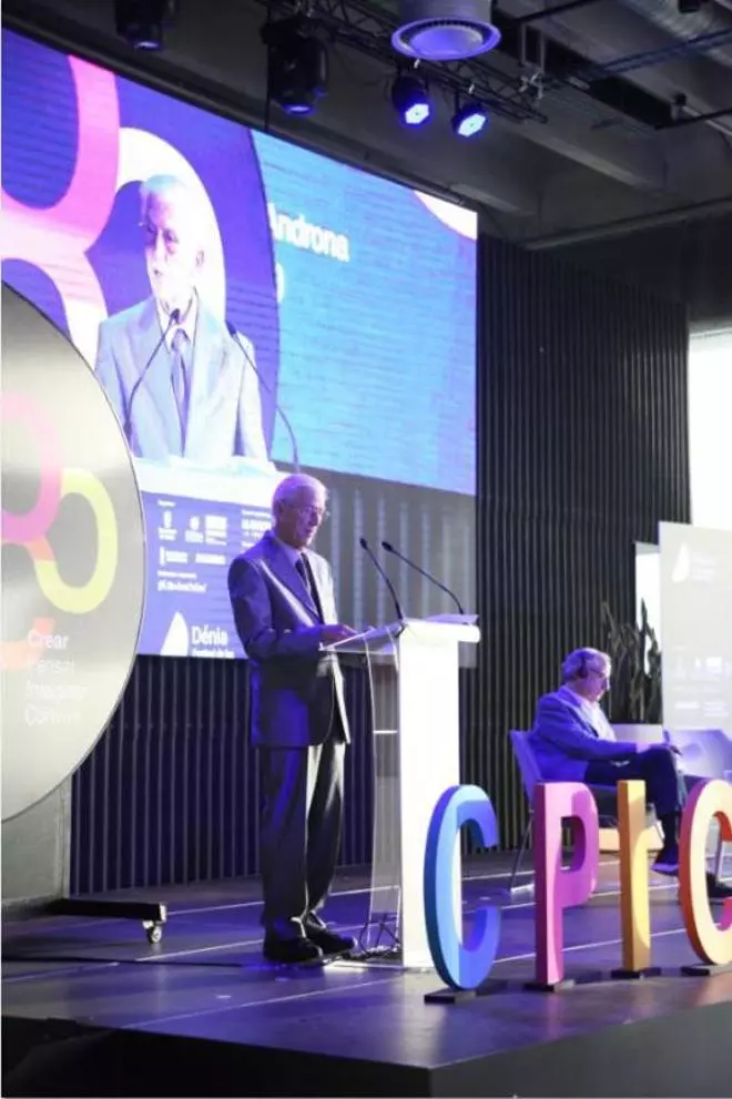 Theodor Kallifatides: «La cultura es la única herramienta contra los bárbaros»