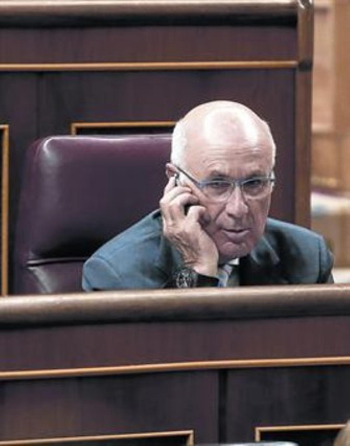 Josep Antoni Duran Lleida, en su escaño en el Congreso.