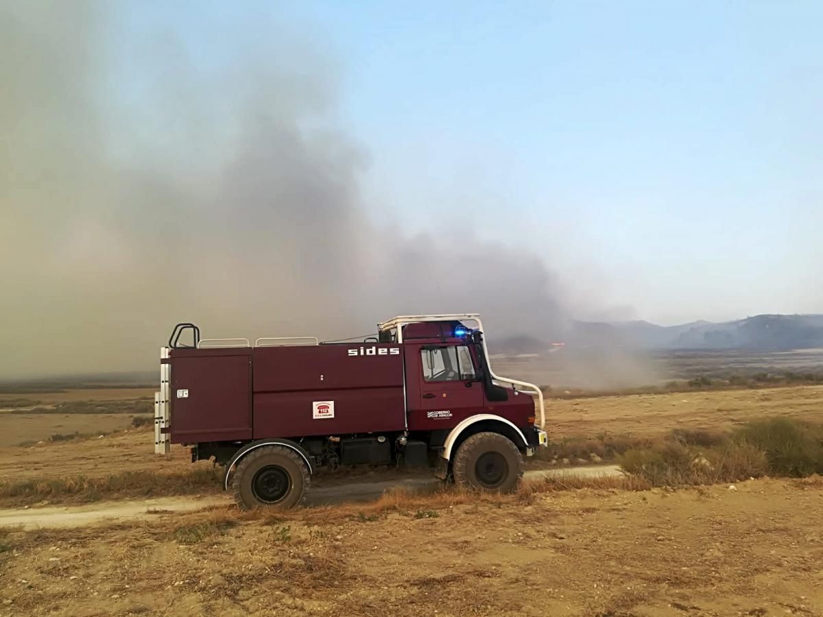 Impresionante incendio en la sierra de Alcubierre