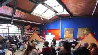 Villaviciosa acoge "Mancha roja. Cuando el arte nace del caos": así es la sorprendente propuesta creativa de Rubén Fernández García