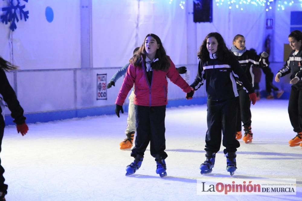 ¡Ya es Navidad en Murcia! Con pista de hielo inclu