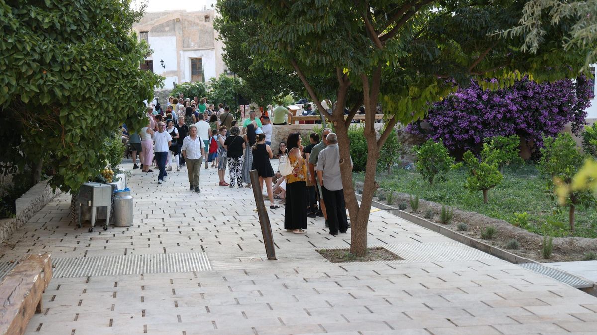 Caravaca cuenta con una nueva zona verde de más de 3500 metros cuadrados en el casco histórico 25