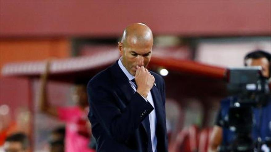 Un Real Madrid en crisis viaja a Turquía con ‘Zizou’ más cuestionado