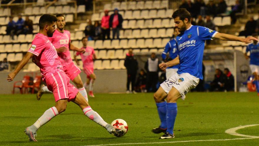 El Hércules deja su portería a cero como visitante ocho partidos después