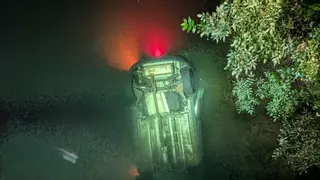 Muere un hombre al caer con su coche al río Coroño en Boiro