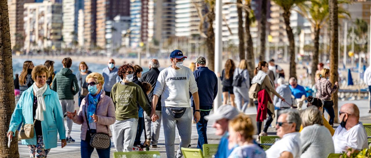 Benidorm espera retomar la velocidad de crucero turística a partir de la Semana Santa