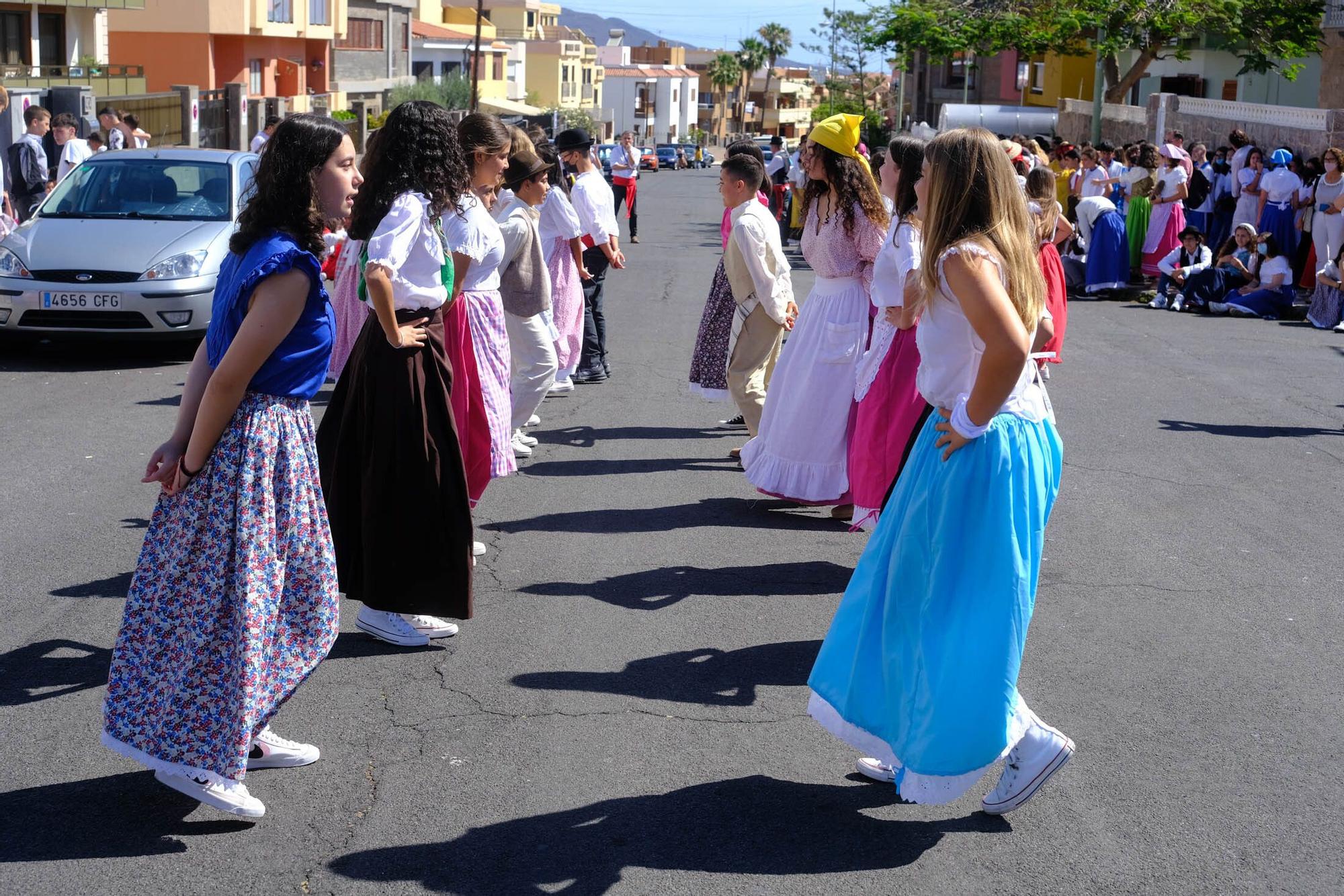 Paseo romero del alumnado del colegio Marpe Altavista - La Provincia