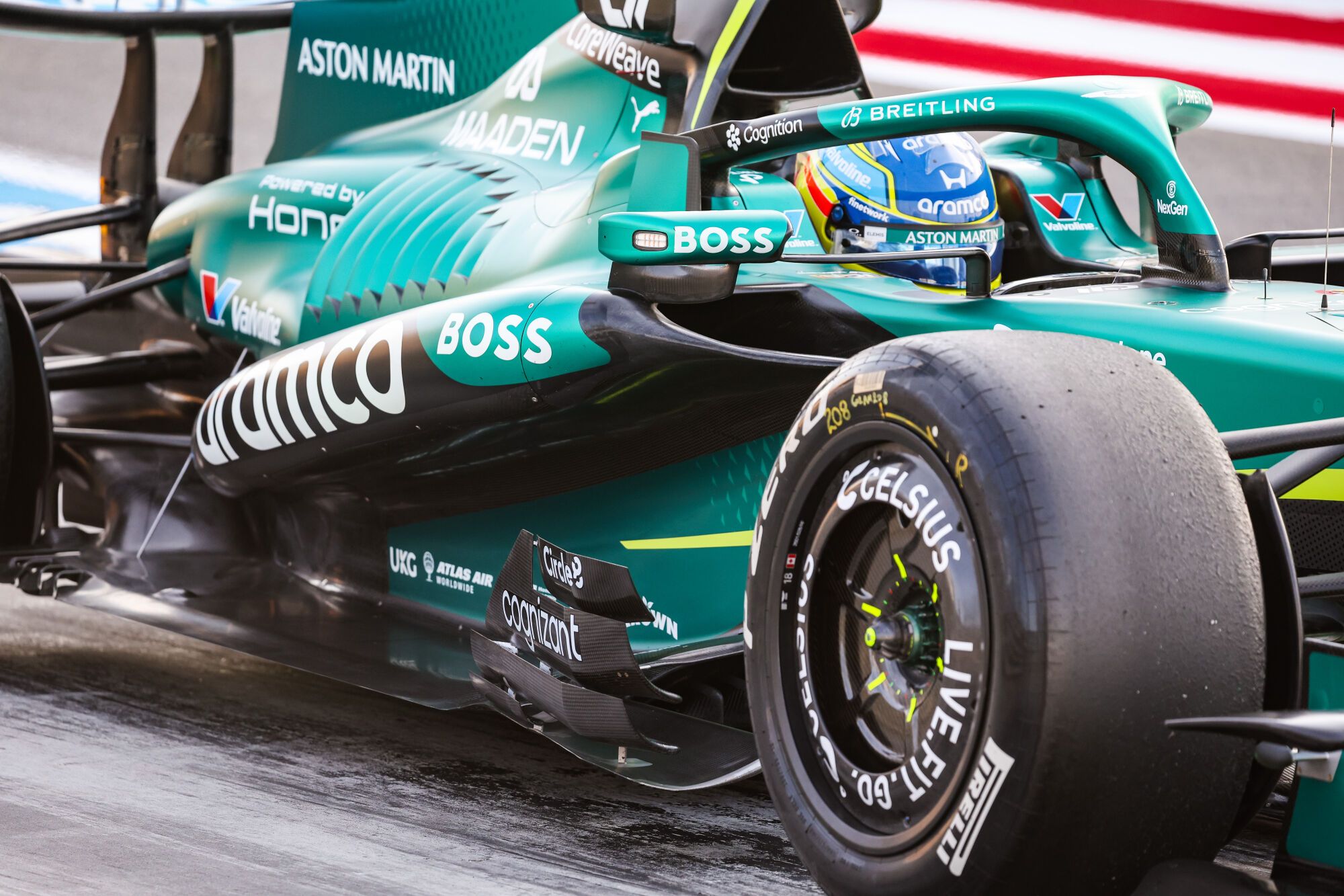 Debacle en Aston Martin: llegan tarde al inicio de temporada