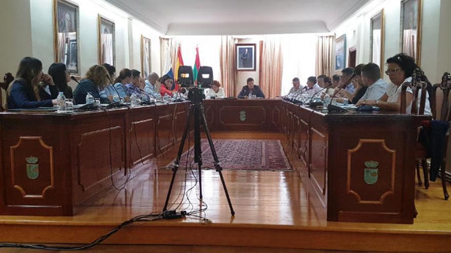 Nueve formaciones políticas optan a tener representación en el Pleno del Ayuntamiento de Arona a partir del 15 de junio.