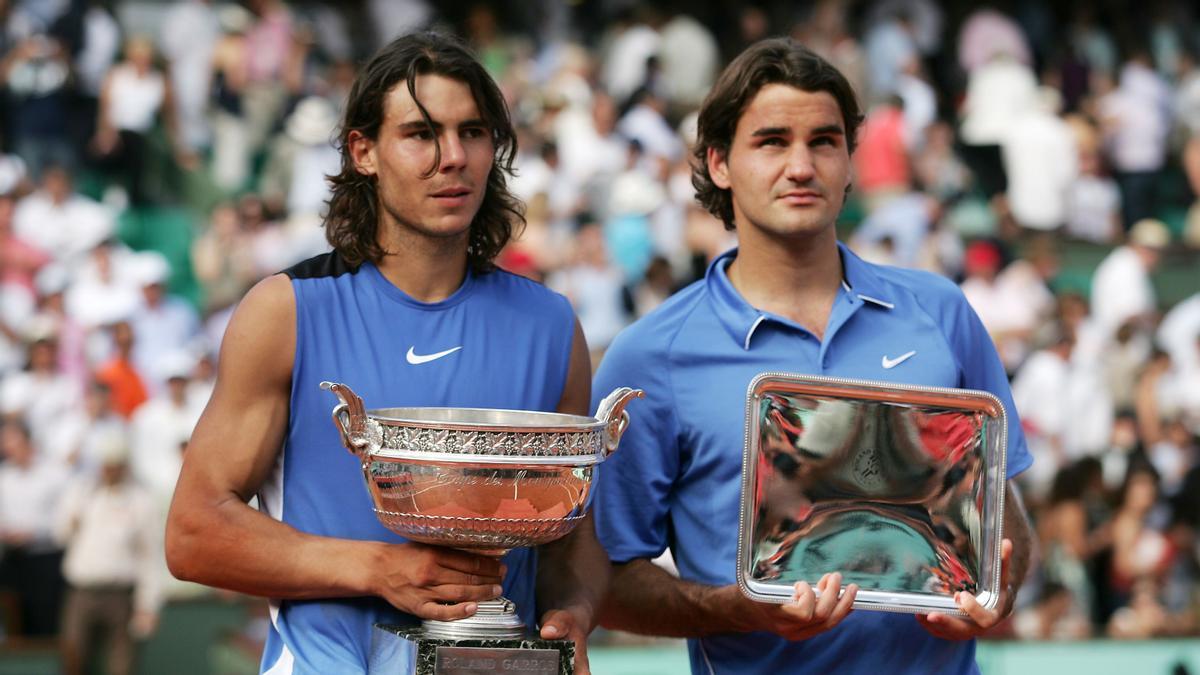 Rafa Nadal junto a Roger Federer tras ganar su segundo Roland Garros