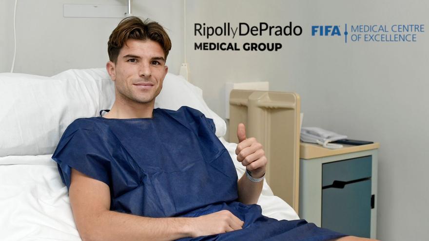 Los doctores Ripoll y De Prado operan con éxito a Raúl Guti