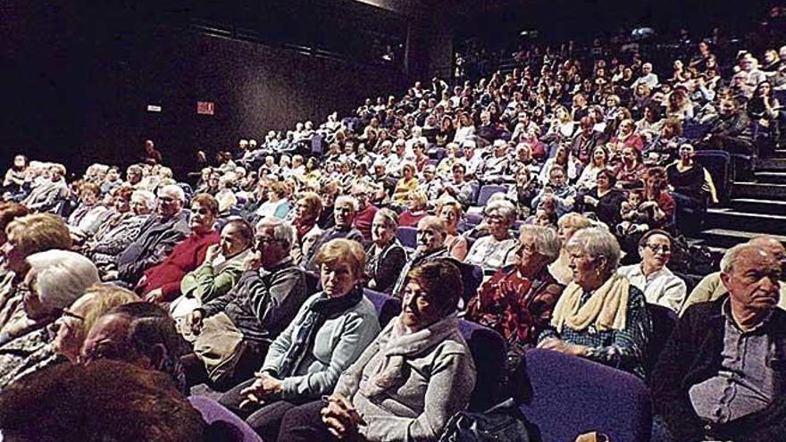 Lloseta Emotivo homenaje a las &#039;repuntadores&#039;