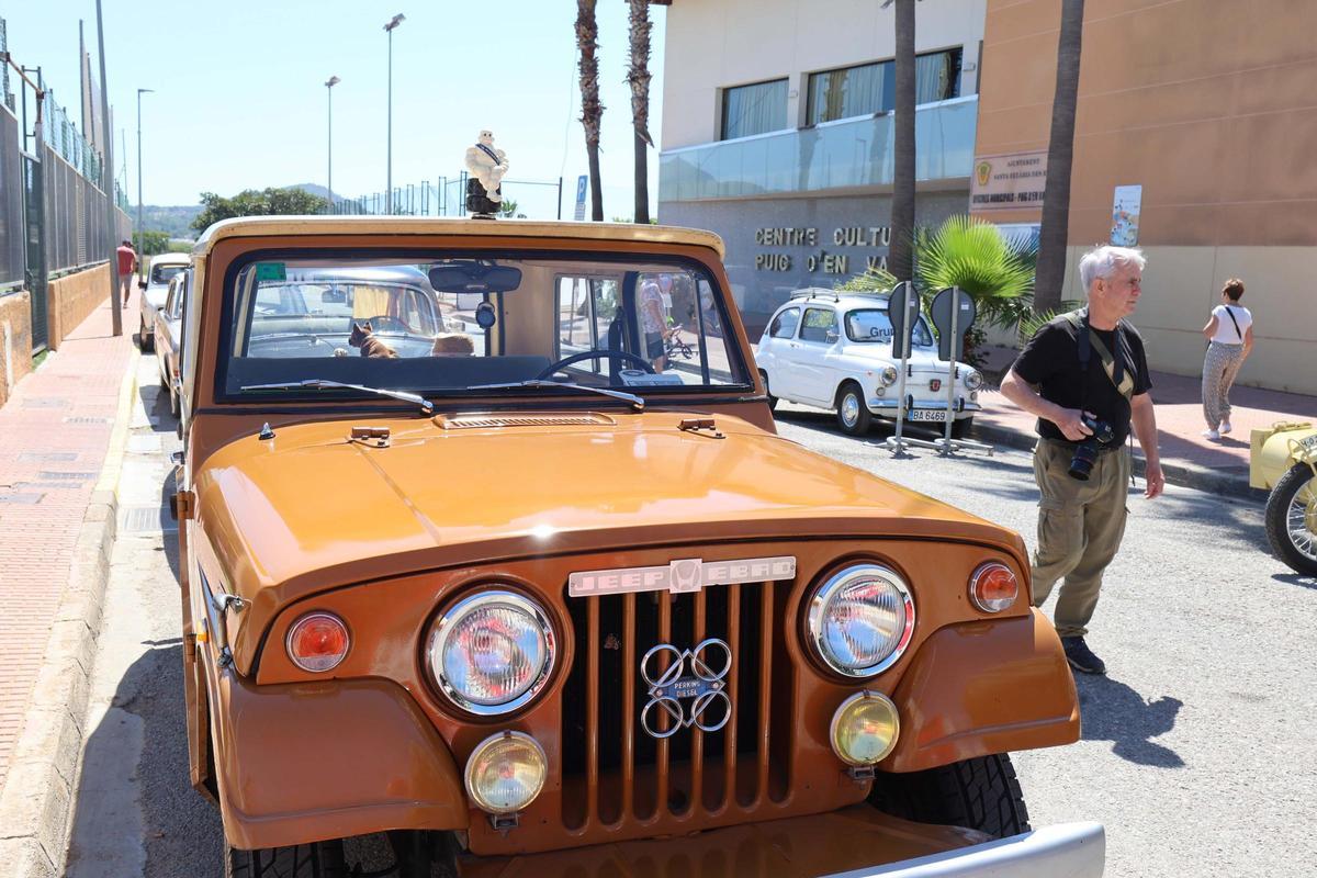 Fiestas Puig d'en Valls: coches antiguos, exposición de plantas y artesanía