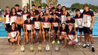 El Navial acaba la campaña en Málaga con un gran botín de trofeos y medallas