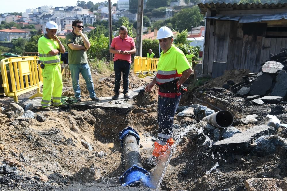 Rotura de una tubería en A Zapateira