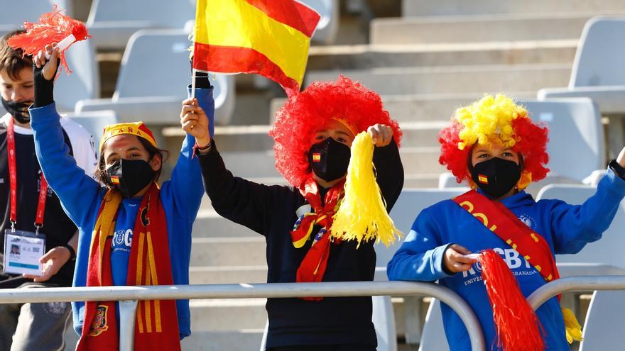 Escolares malagueños acudieron a apoyar a la selección española de Rugby 7