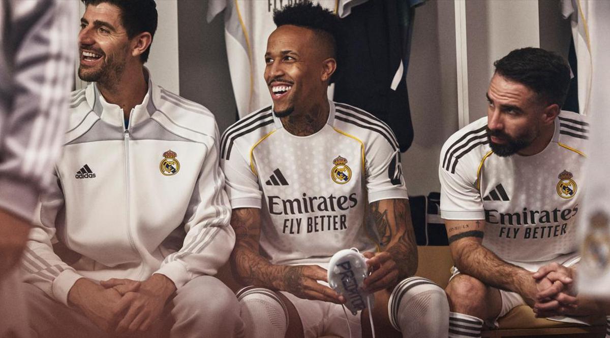 Courtois, Militao and Carvajal with the new Real Madrid shirt.