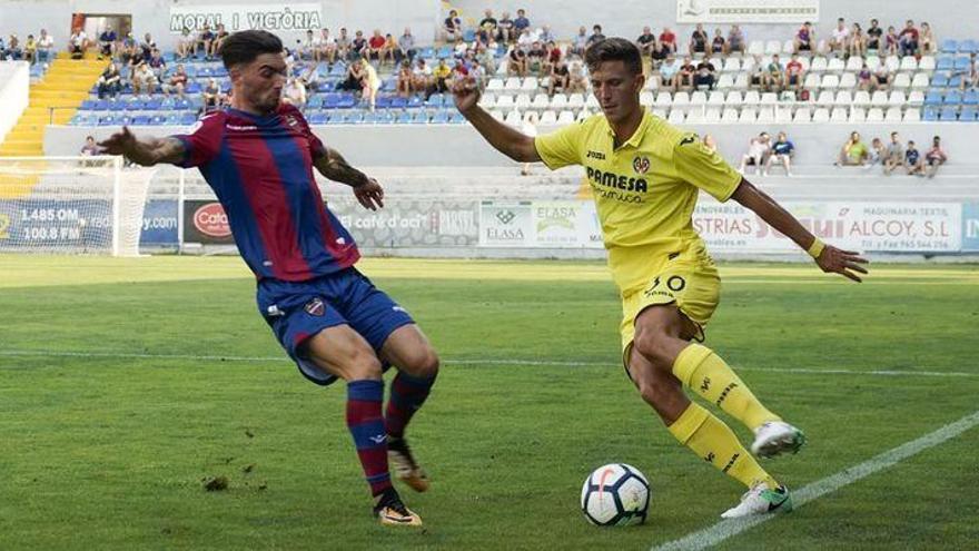 El Villarreal CF afina la puntería para doblegar al Levante (1-3)