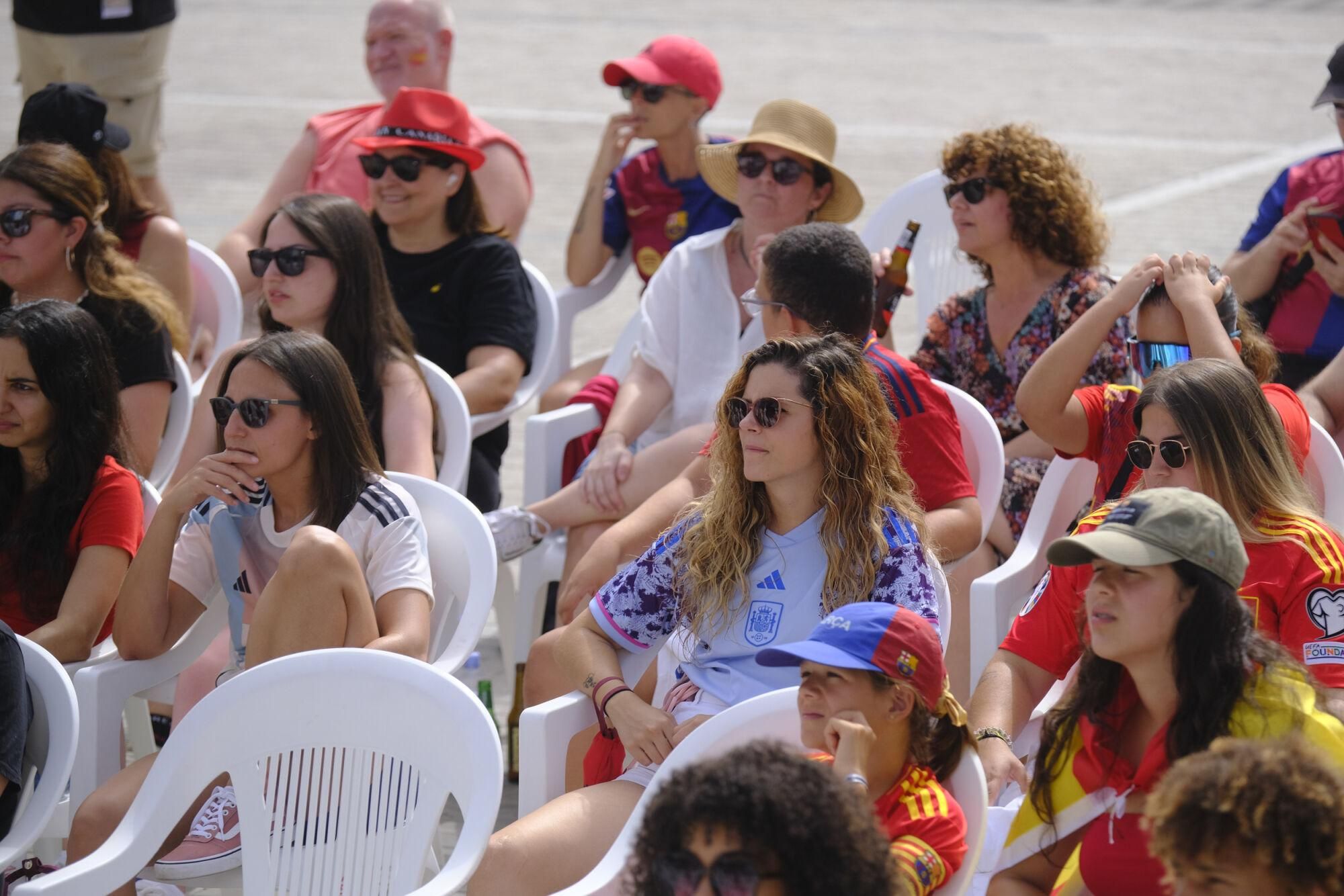 Ambiente de la final de la Eurocopa femenina de fútbol 