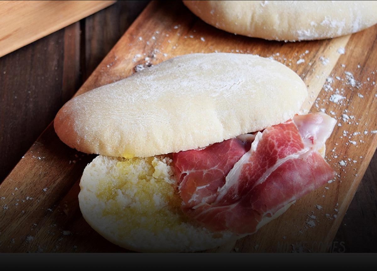 El mollete de Antequera es conocido en el mundo entero.