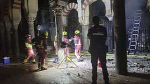 Extinguido completamente el incendio de la Mezquita-Catedral de Córdoba, que ya abre este sábado