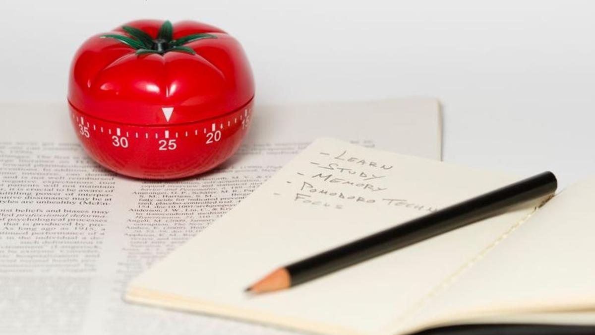 Uno de los temporizadores que da nombre a la técnica Pomodoro.