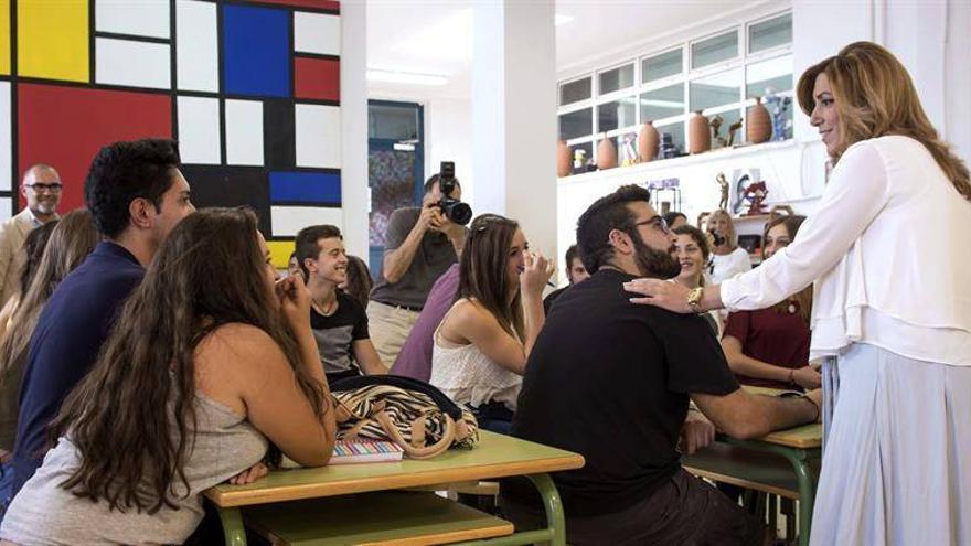 Díaz promete hacer un esfuerzo para suprimir las aulas prefabricadas