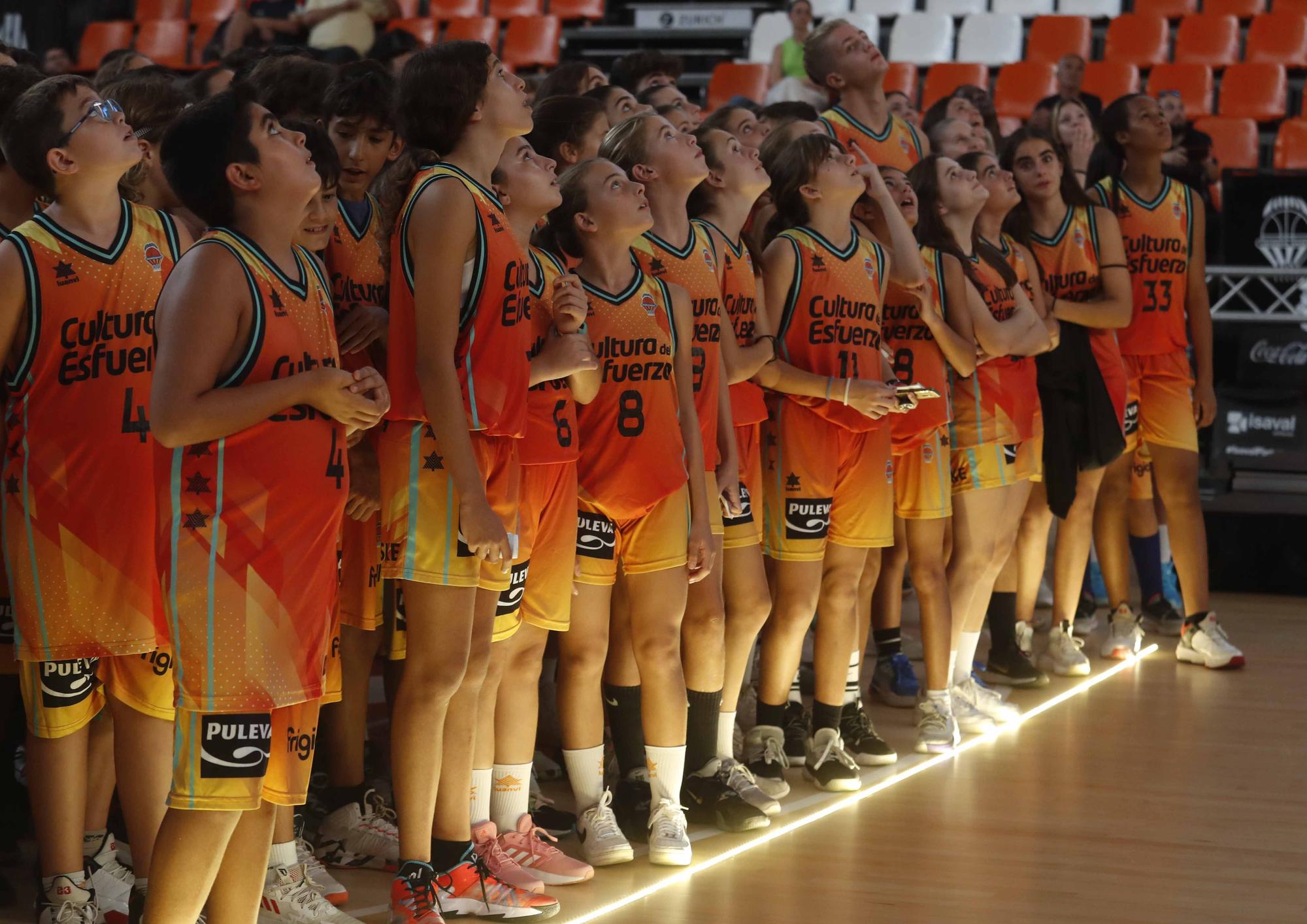 Presentación del Valencia Basket en La Fonteta