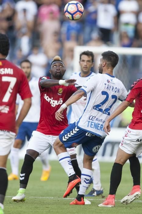 04/06/2017.DEPORTES.Partido de futbol entre CD Tenerife y Nástic Tarragona..Fotos: Carsten W. Lauritsen