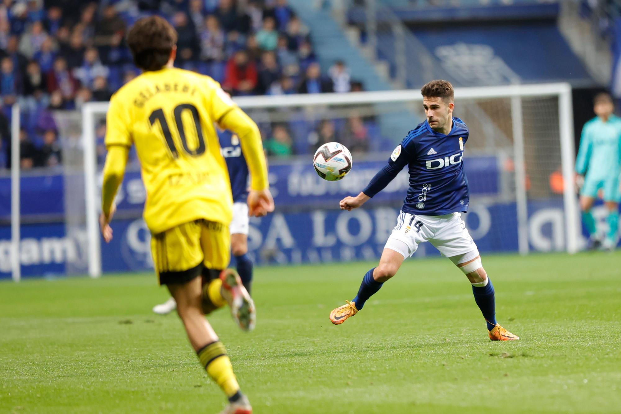 EN IMÁGENES: El Oviedo gana en casa por 1-0 frente al Mirandés