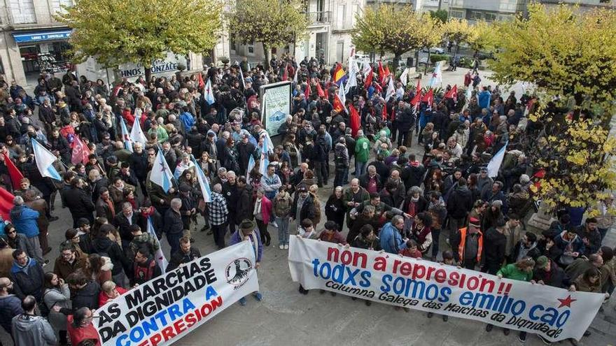 Multitudinaria concentración en apoyo a Emilio Cao. // Brais Lorenzo