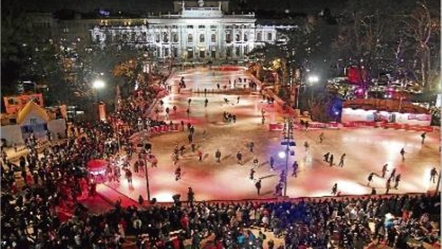 &quot;Rathausplatz&quot;, o el paradís de  les pistes de gel