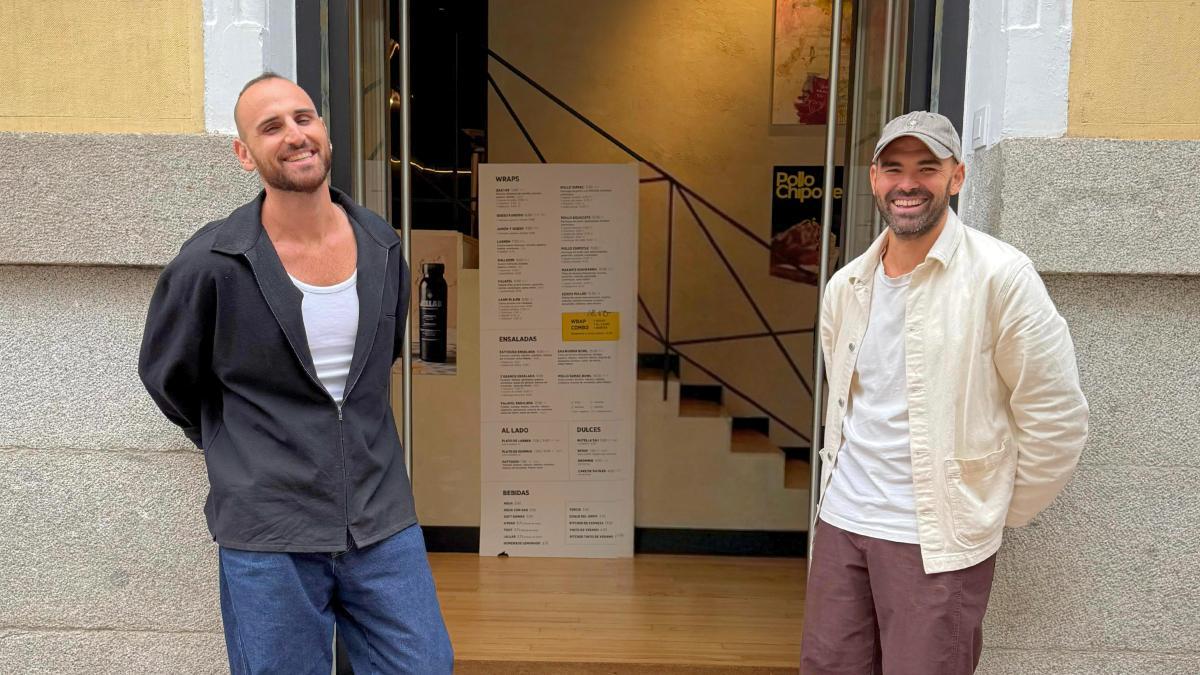 El libanés Alex Mteinyel y el venezolano Manu Manzano, socios y propietarios de Makan en su nuevo restaurante de Recoletos.