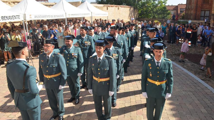 GALERÍA | Así celebra la Guardia Civil de Benavente la Fiesta del Pilar