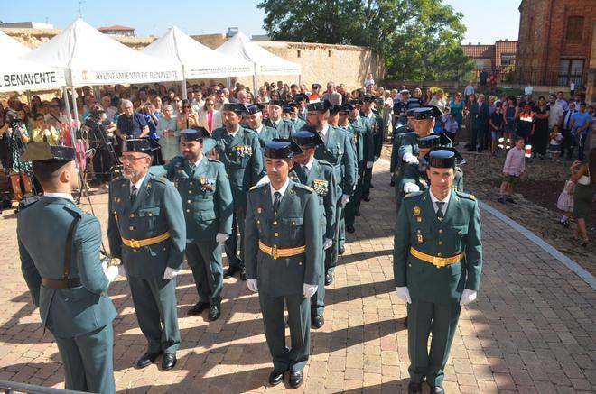 GALERÍA | Así celebra la Guardia Civil de Benavente la Fiesta del Pilar
