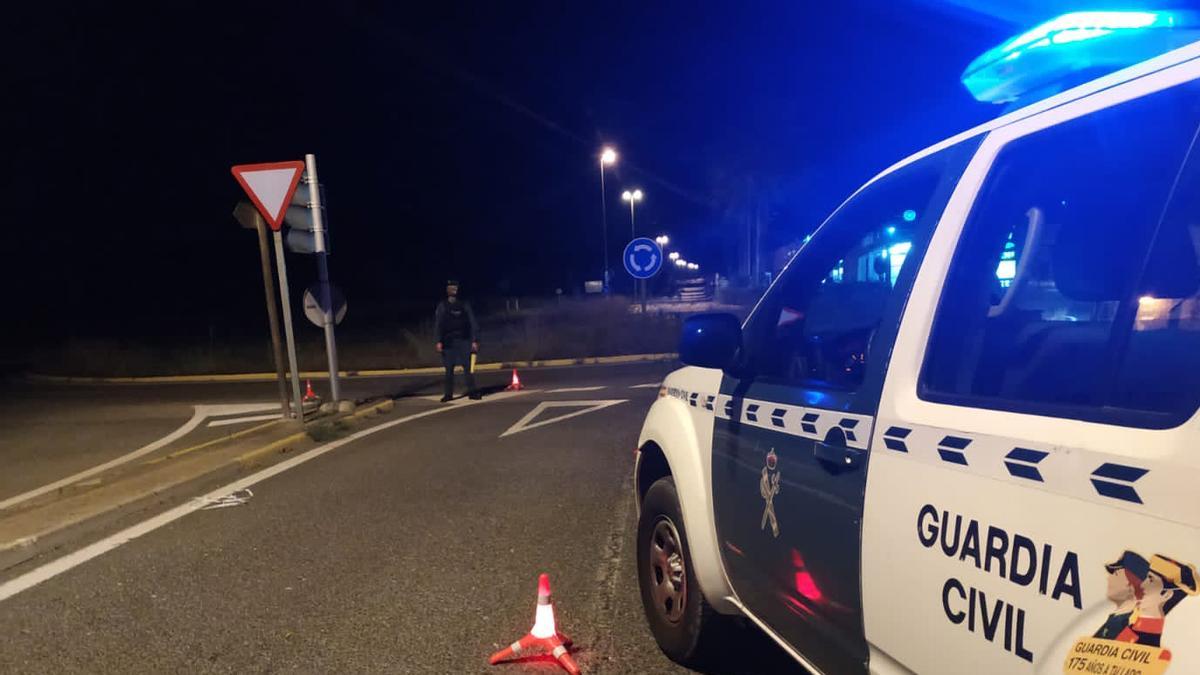 Control nocturno de la Guardia Civil.