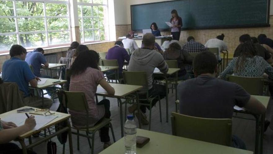 Las oposiciones docentes de 2010 en Oviedo.